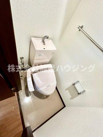第13関根マンションのトイレ
