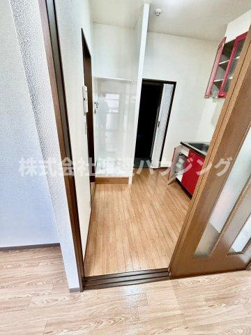 第13関根マンションの居間・リビング