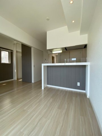 ラファセエスティエラ赤坂の居間・リビング