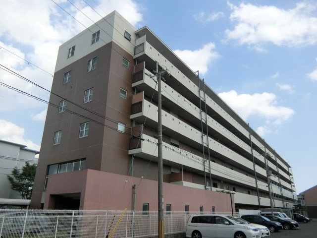 マンション・フォルツーナの外観