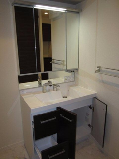 【独立洗面台】 | シャーメゾン七道