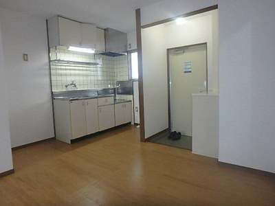 【居間・リビング】 | ロイヤルハイツ