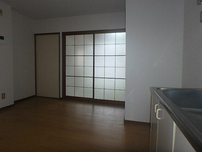 【居間・リビング】 | ロイヤルハイツ