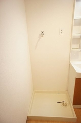  | リバーホーク | 洗濯機置場