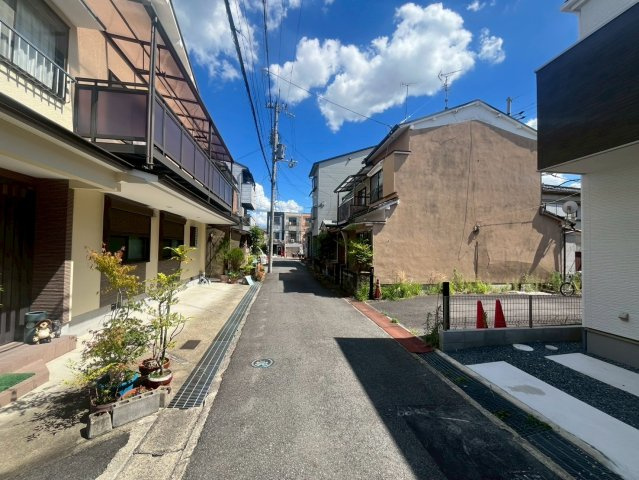 ◆限定１区画◆ゆったり４ＬＤＫ◆駅まで徒歩４分の立地◆周辺環境充実◆小倉町南浦２期の前面道路含む現地写真|前道