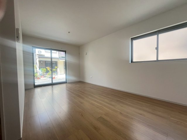 ◆限定１区画◆ゆったり４ＬＤＫ◆駅まで徒歩４分の立地◆周辺環境充実◆小倉町南浦２期の居間・リビング|リビング