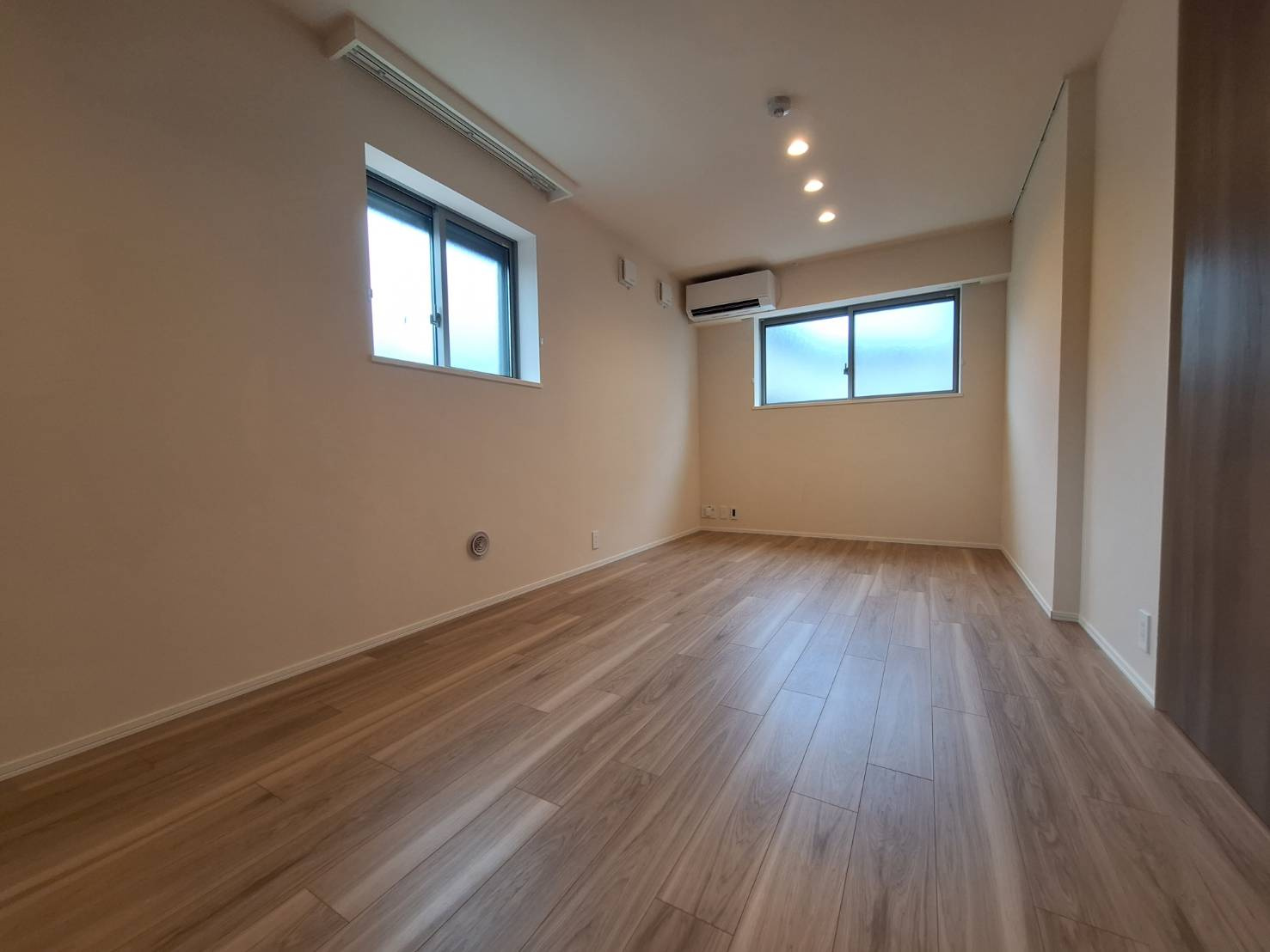 Ｍａｌｍａ　Ｋｕｇｅｎｕｍａの居間・リビング