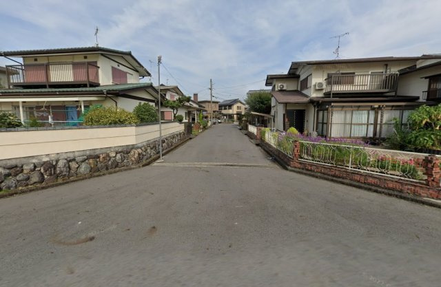 野洲市近江富士３丁目　売土地の前面道路含む現地写真