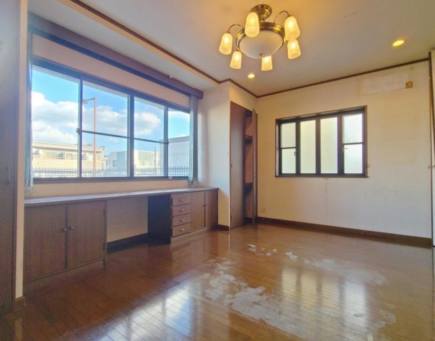 大阪市西成区松3丁目　売店舗付住宅の洋室