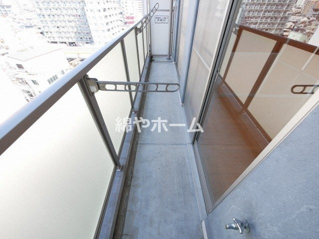 グレイス今里のバルコニー|お洗濯にも便利なバルコニー付き