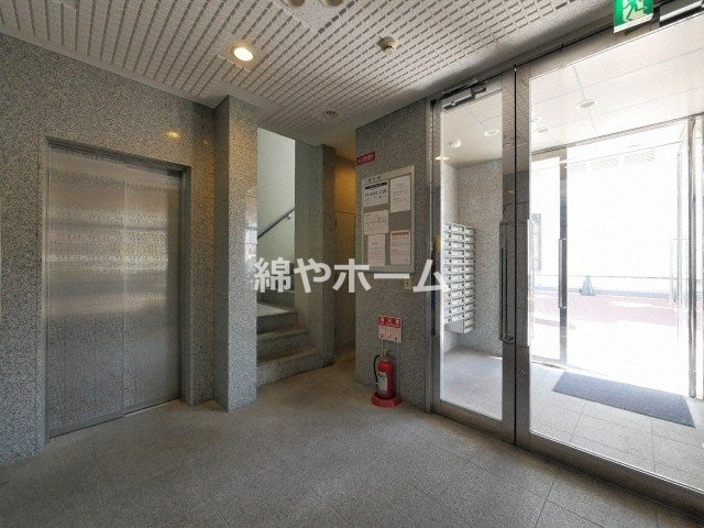 グレイス今里のロビー|建物の内部です