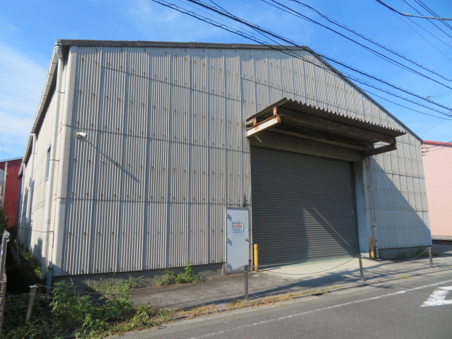 足立区鹿浜４丁目の倉庫の外観