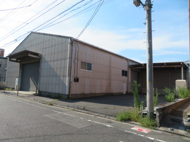 足立区鹿浜４丁目の倉庫の外観