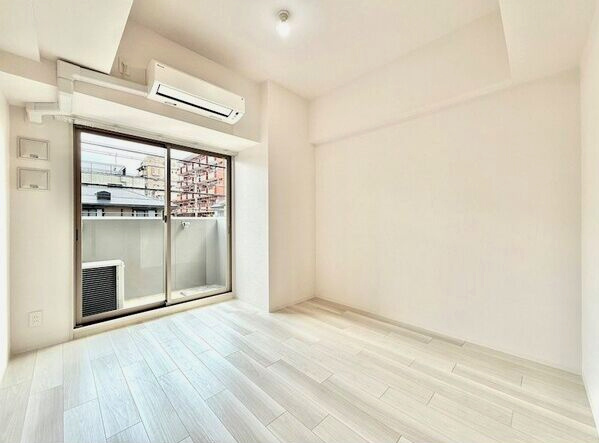 エスリード桜山ル・ヴェール　名古屋市賃貸　仲介手数料無料の居間・リビング