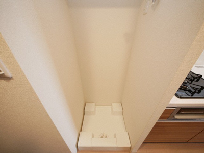 【設備】 | スプランディッドV | 洗濯機置き場です