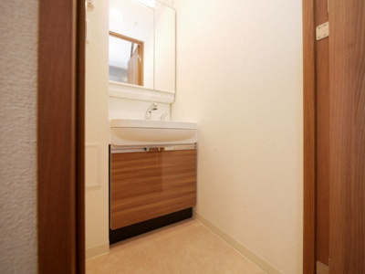 【洗面所】 | スプランディッドV | 独立洗面台です