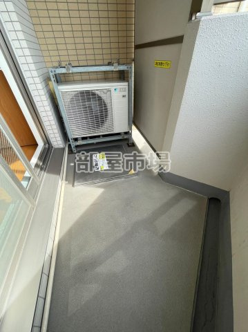 パークアクシス御徒町のバルコニー