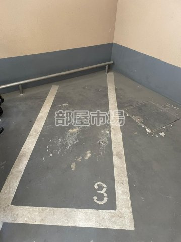 パークアクシス御徒町のその他共用部分|バイク置場