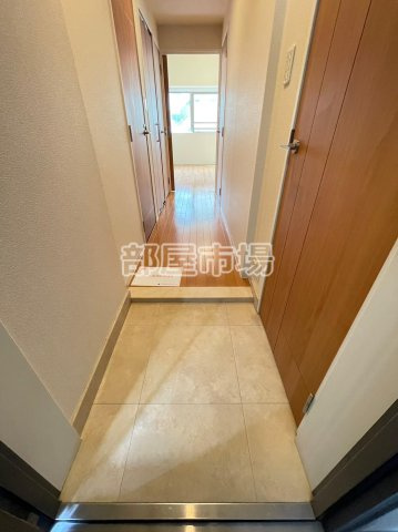 パークアクシス御徒町の玄関