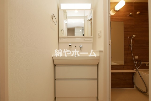 リヴェント難波サウスの独立洗面台|独立洗面化粧台付き