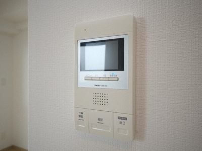 【セキュリティ】 | comforespa新大阪 | モニター付きインターホンです