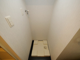 【設備】 | comforespa新大阪 | 洗濯機置き場です
