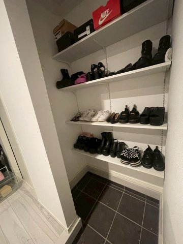 桐生市三吉町戸建の収納|玄関収納