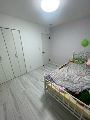 桐生市三吉町戸建の洋室