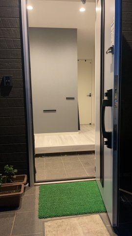 桐生市三吉町戸建の玄関