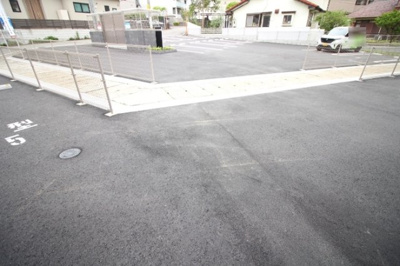 【駐車場】 | D-ROOM野間大池 | 駐車場