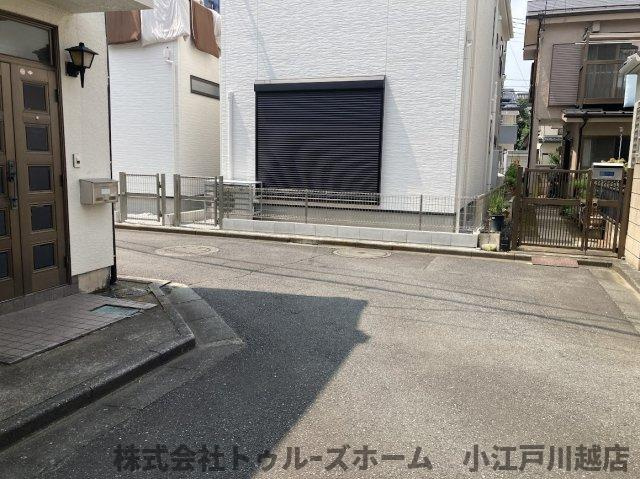 【前面道路含む現地写真】の画像