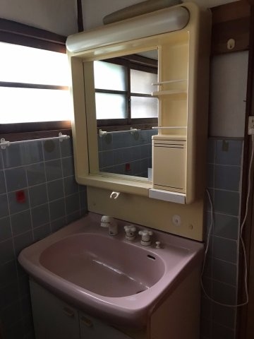 海南市重根・中古戸建・54688の洗面所