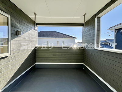 【バルコニー】 | 榛原郡吉田町住吉 12期 新築一戸建て 2号棟 | バルコニー付きです