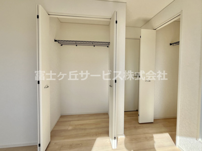 【収納】 | 榛原郡吉田町住吉 12期 新築一戸建て 3号棟 | 主寝室の収納は2カ所あります