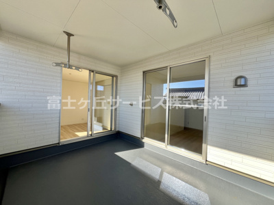 【バルコニー】 | 榛原郡吉田町住吉 12期 新築一戸建て 3号棟 | バルコニーは二部屋から出られます