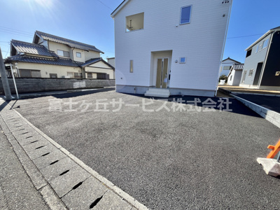 【駐車場】 | 榛原郡吉田町住吉 12期 新築一戸建て 3号棟 | 駐車スペースもあります