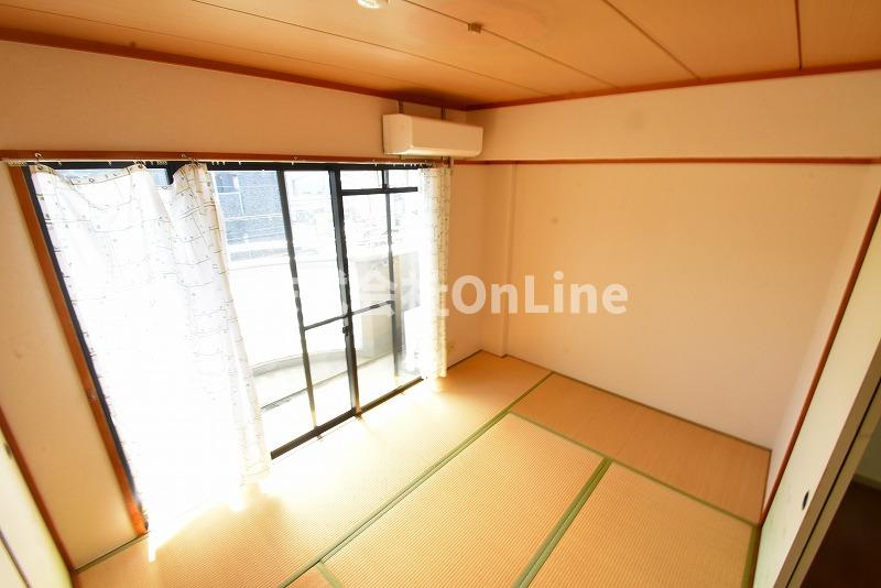 リフレ川西の和室