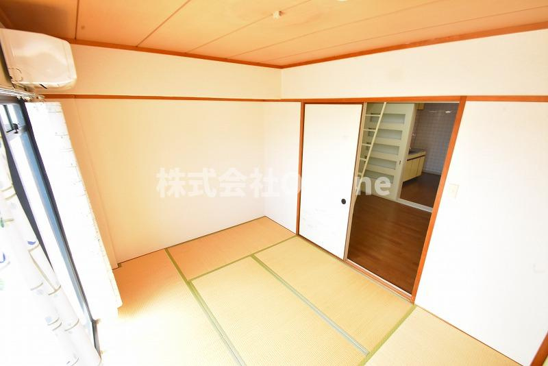 リフレ川西の和室