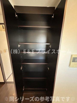 【玄関】 | 仲介手数料半額！HPに初期費用掲載！「プライスホーム」で検索！リアンシエルブルー東比恵