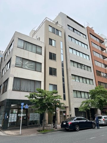 港区新橋５丁目の店舗事務所の外観