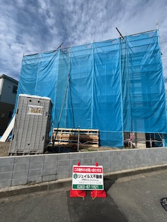 松本市笹賀　新築一戸建ての前面道路含む現地写真