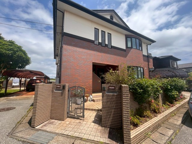 八街に戸建ての外観