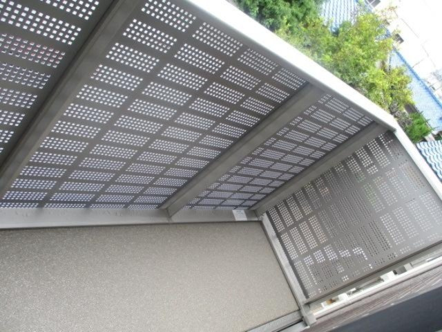 アザールのバルコニー|陽当たり良好なバルコニーです♪