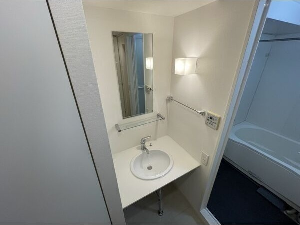 リエス東別院の洗面所