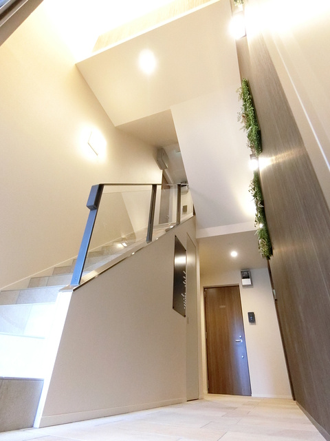 K　house　吉祥寺のロビー|★おしゃれな吹き抜けの内装★