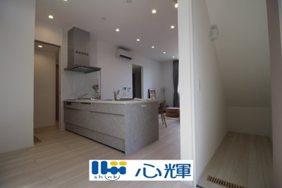 【キッチン】 | オーヴィジョンホーム西小串（４号地） | 階段下収納です。