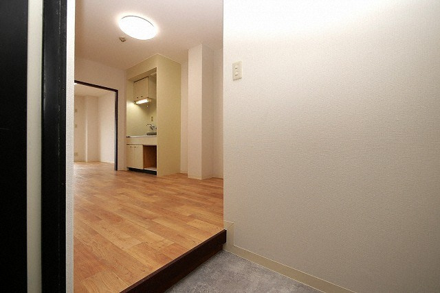 ニューライフ赤坂の玄関