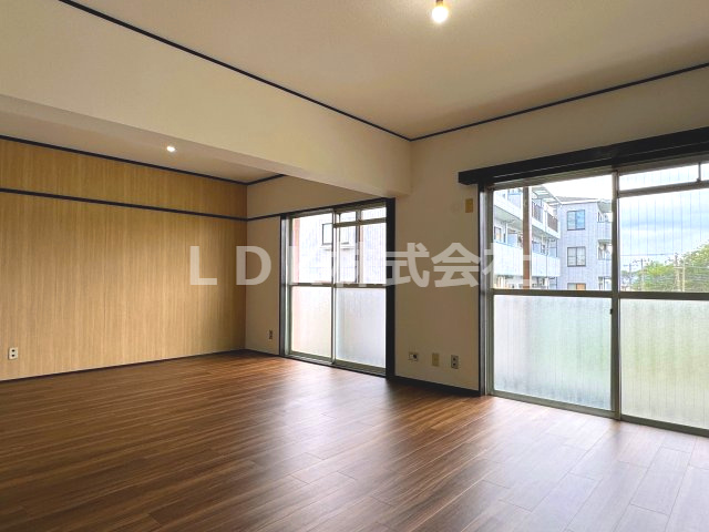 【居間・リビング】 | ドリス上福岡 | LDK16帖