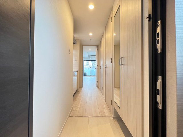 S-RESIDENCE堺筋本町Deuxの玄関