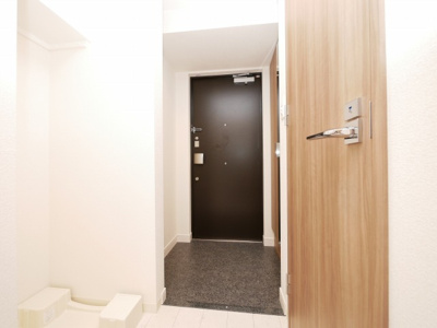 【玄関】 | プレサンス堺筋本町駅前シェル